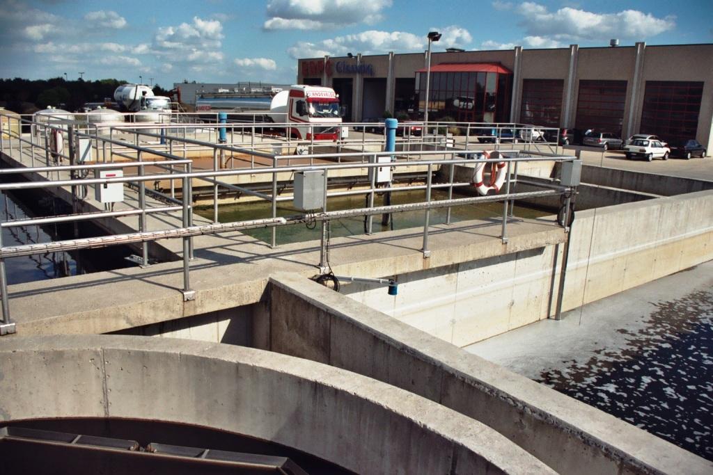 Bassins de la station d'épuration ERPC